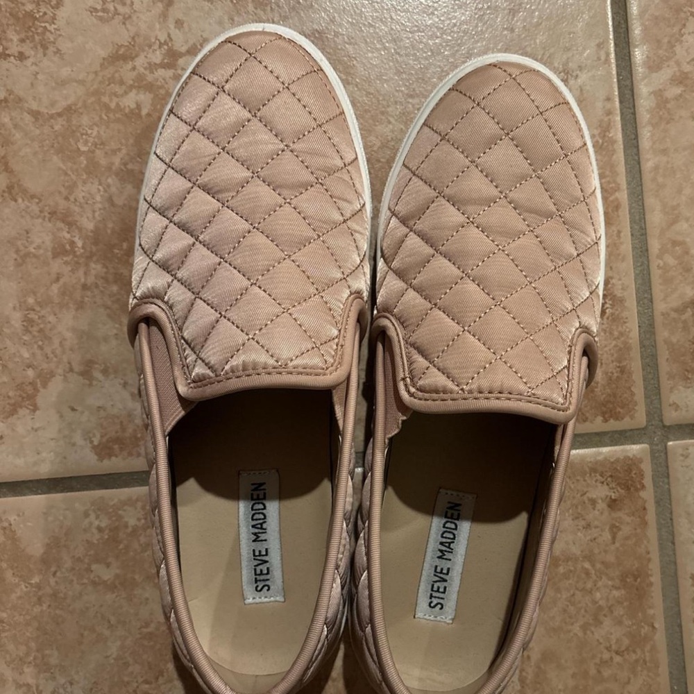 Steve Madden Blush Quilted Slip-Ons
